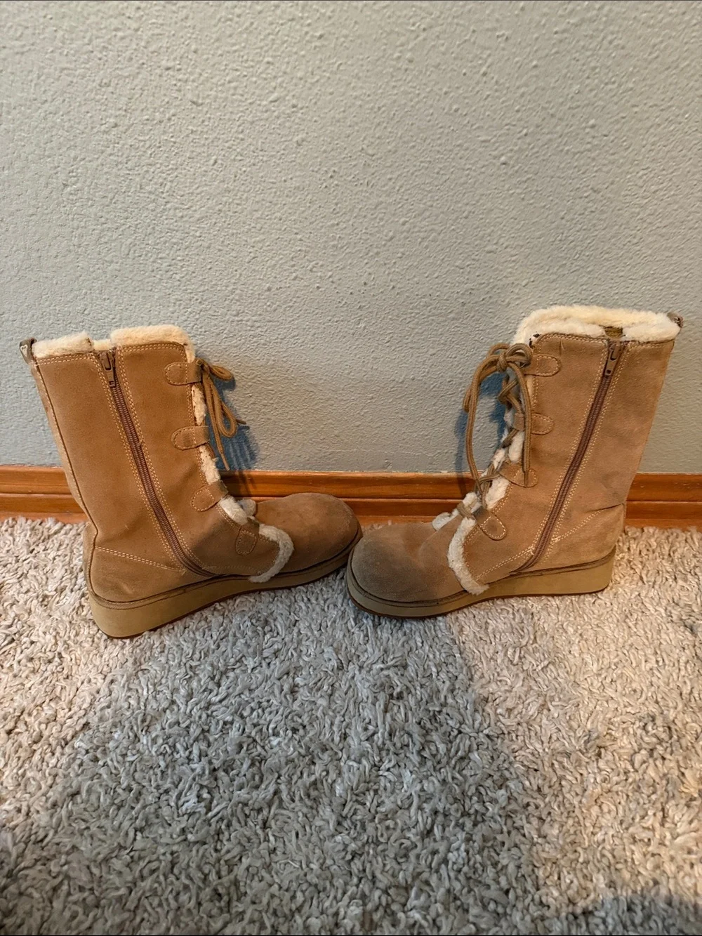 Roxy Women’s Tan Faux-Shearling Winter Boots - Lace-Up Comfort